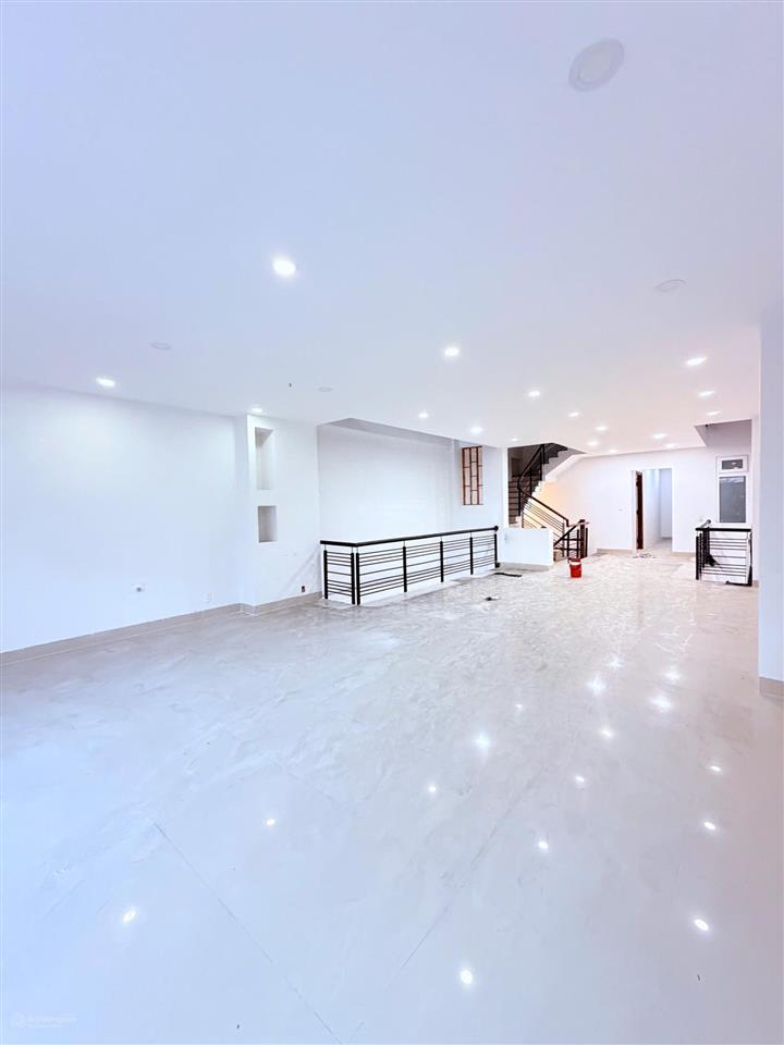 Cho thuê nhà mặt tiền thích quảng đức vcn phước hải  nha trang 48tr / tháng