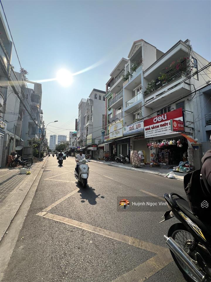 Vài bước chân ra tới chợ tân quy, nhà 4 tầng | 4x20 | nhà mới full nt ở ngay | nhỉnh 14 tỷ