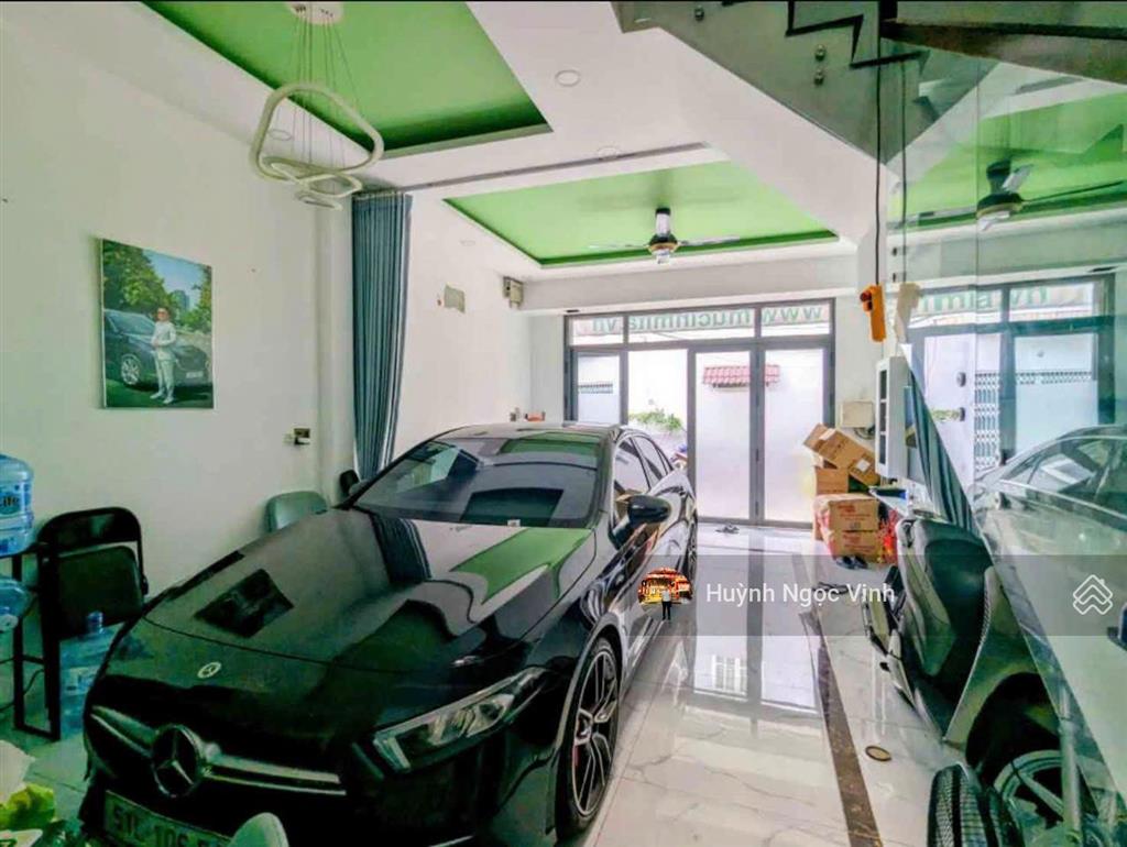 Nhà 4 tầng đường 8m, trần xuân soạn, 5x11m nở hậu, nhà đẹp ở ngay, giá 9,99 tỷ