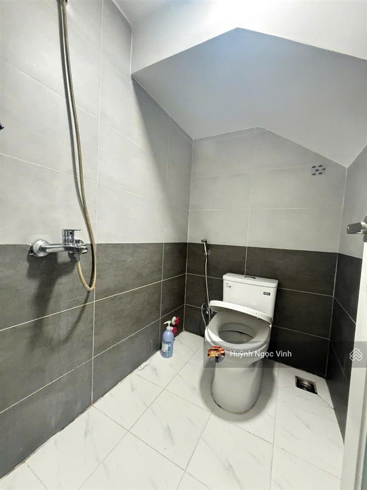 Nhà 4 tầng đường 8m, trần xuân soạn, 5x11m nở hậu, nhà đẹp ở ngay, giá 9,99 tỷ