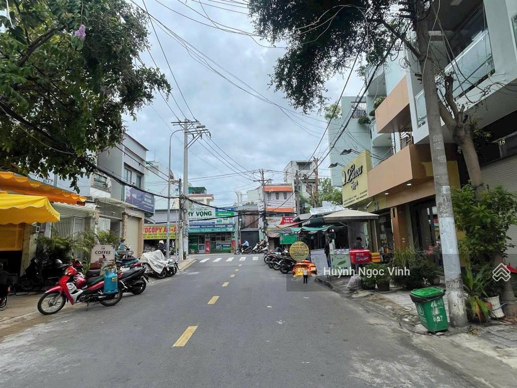 Mặt tiền đường 14m p. tân quy, cách lotte mart 200m, 60.5m2, giá 9.6 tỷ