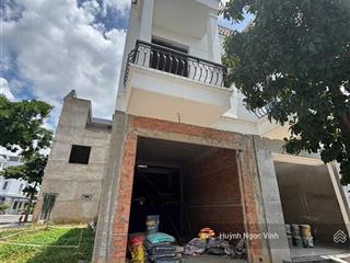 Chính chủ bán nhà 2 tầng kdc hoàng nam, 4.5x14, hoàn thiện thô, giá 2 tỷ 050, nh hỗ trợ 1.6 tỷ