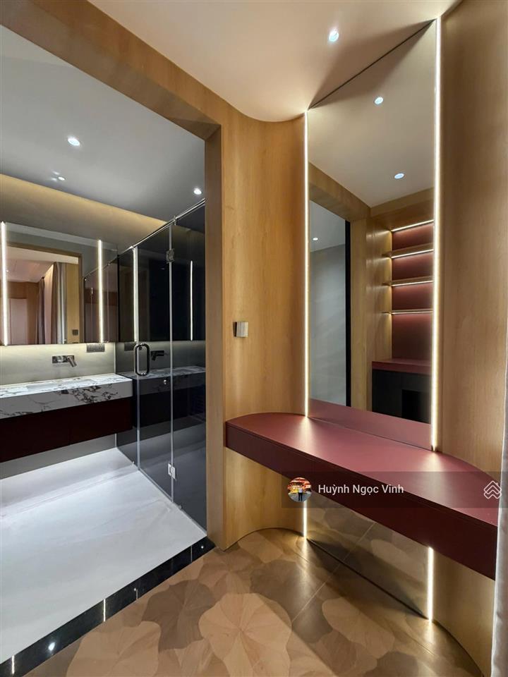 Nhà hxh lý phục man, 7x8 ngang lớn nhà đẹp full nội thất, ngay ga metro bến thành  cần giờ