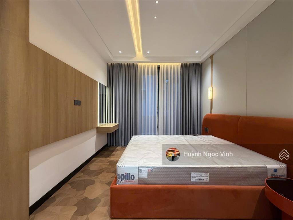 Nhà hxh lý phục man, 7x8 ngang lớn nhà đẹp full nội thất, ngay ga metro bến thành  cần giờ