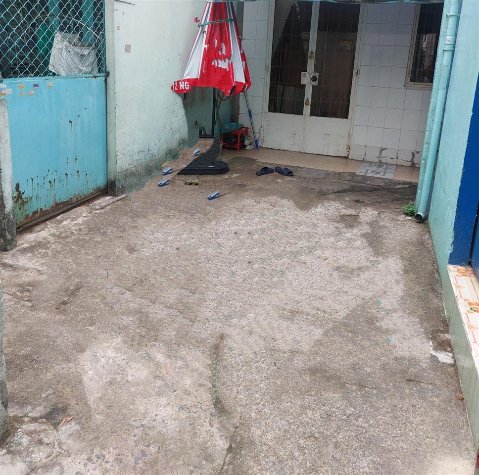  nguyễn thái sơn gò vấp  dt 30m2 nhỉnh 2 tỷ  thương lượng chính chủ * sổ hồng không quy hoạch