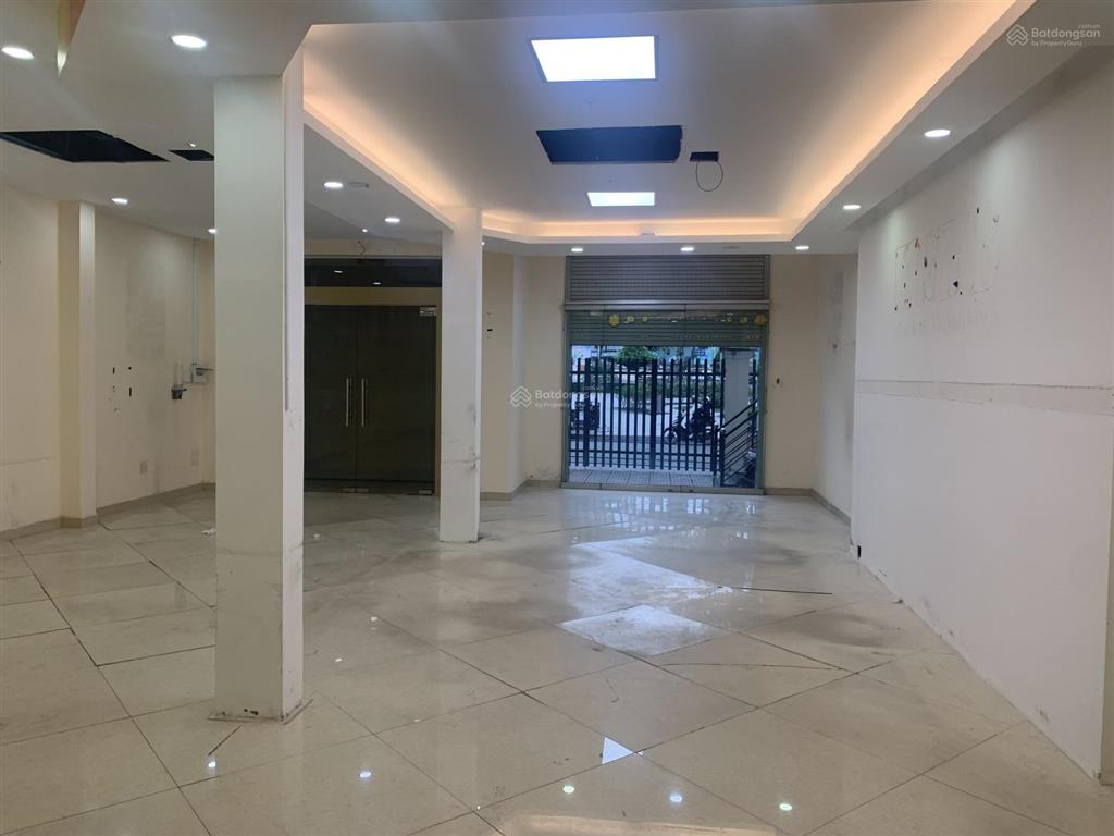 Mặt bằng cho thuê tầng trệt + tầng 1