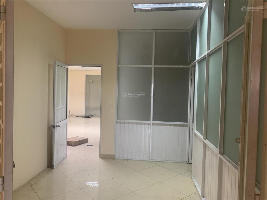 Mặt bằng cho thuê tầng trệt + tầng 1