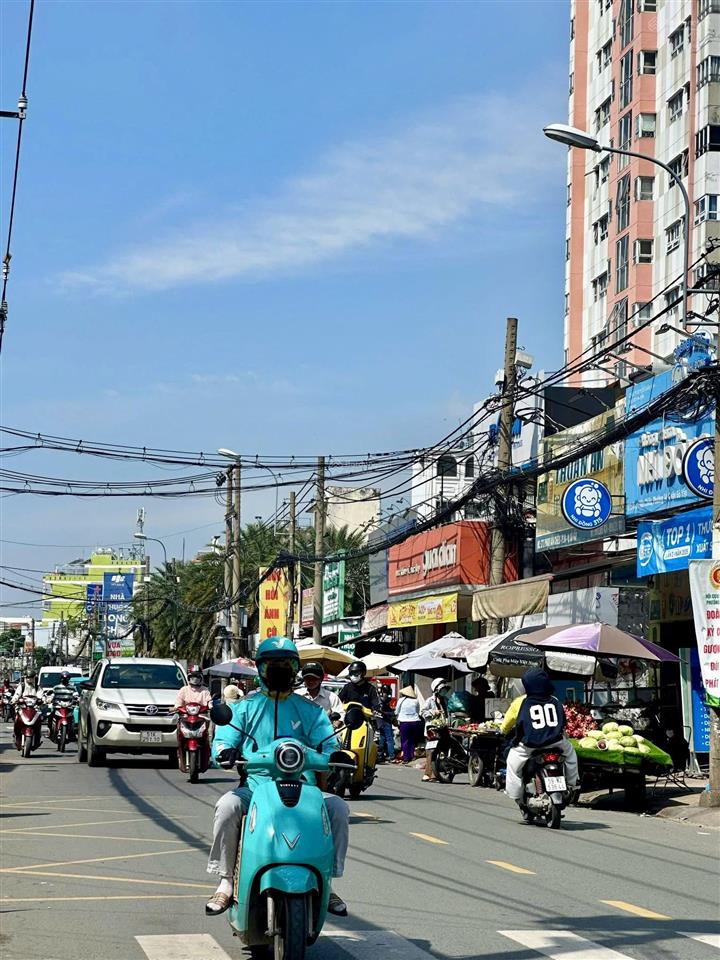 200m2, bán tòa nhà 8 tầng, đường 8m, hđt 300tr/th, quang trung, p11 gò vấp (ngay bv hồng đức)