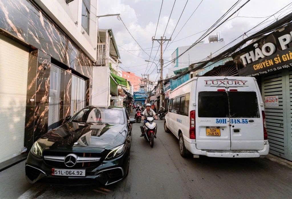 200m2, bán tòa nhà 8 tầng, đường 8m, hđt 300tr/th, quang trung, p11 gò vấp (ngay bv hồng đức)