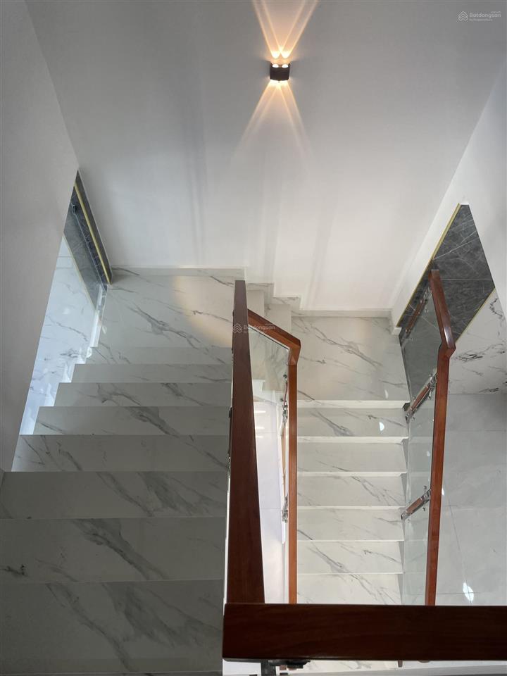 Bán nhà riêng thị trấn cần giuộc,chỉ 2,7 tỷ, 125m2, 3pn, 3wc, pháp lý đầy đủ