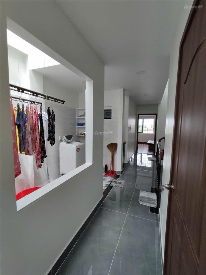 Bán nhà riêng 5pn, 5wc, 4t,khu dân cư phong phú4 9,9 tỷ, 100m2
