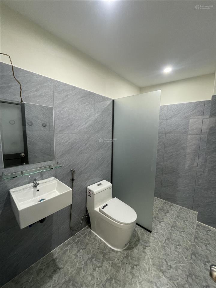 Bán nhà riêng 70m2, 7,6 tỷ ở âu dương lân, chánh hưng, hcm
