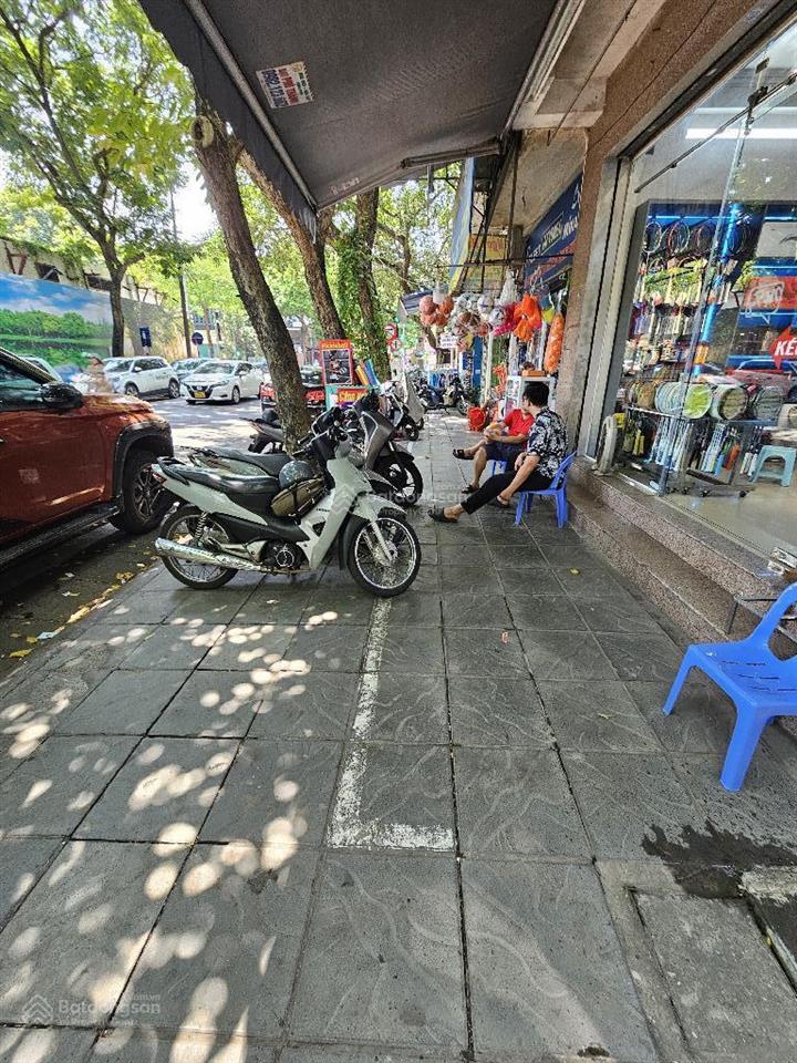 Q. ba đình nhà mặt phố, 2 phút ra quảng trường ba đình  52 tỷ