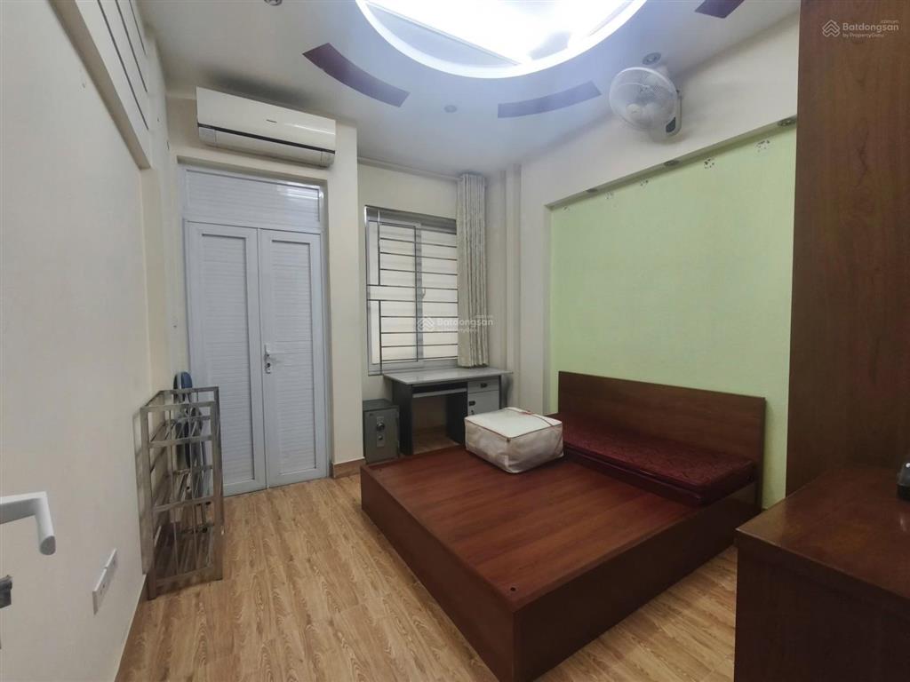 Chỉ 7 tỷ nhà giáp nhị, hoàng mai, 35m,5t,mt4m, gần ô tô, tương lai 10m ra mặt phố, nhà đẹp.