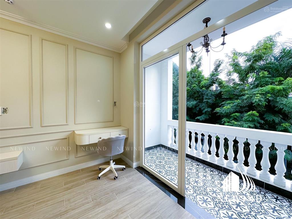 Ch studio, 1 phòng ngủ full nội thất có bancon cửa sổ trung tâm quận 7 sát quận 4