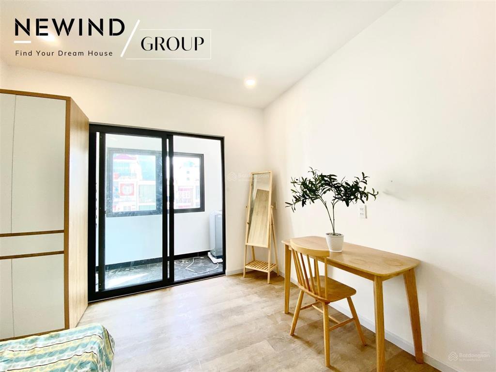 Ch studio, 1 phòng ngủ full nội thất có bancon cửa sổ trung tâm quận 7 sát quận 4