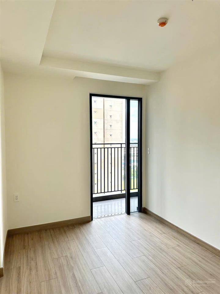 Bán the glory  2pn  61m2  giá 2,9 tỷ  view sân tennis  hđ thuê 10m/tháng