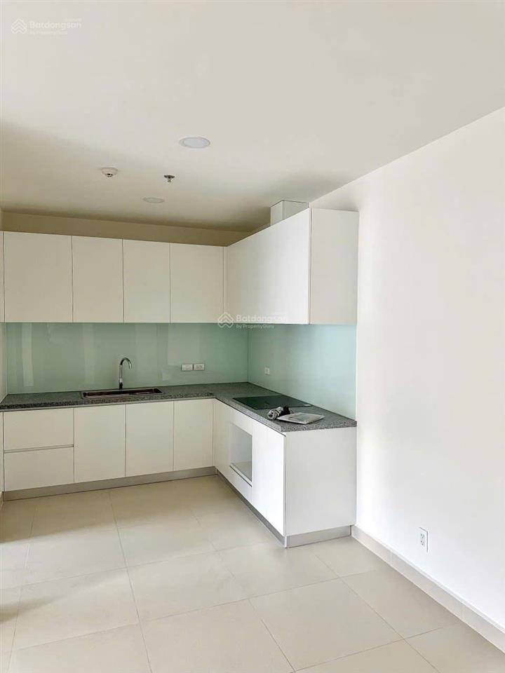 Bán the glory  2pn  61m2  giá 2,9 tỷ  view sân tennis  hđ thuê 10m/tháng