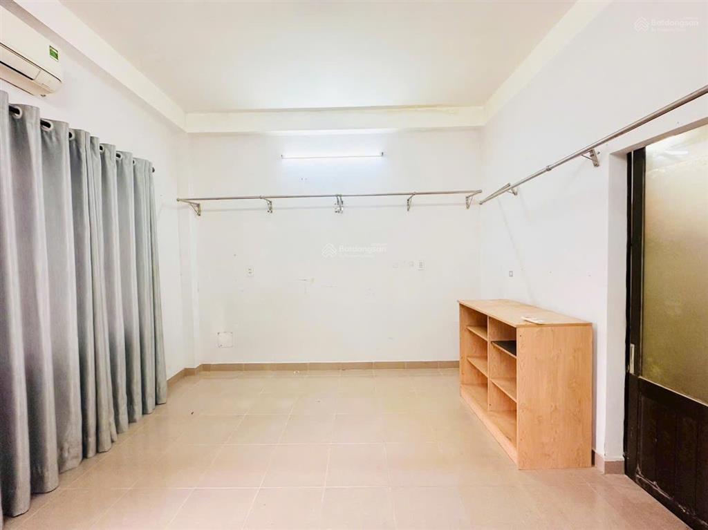 Nhà mặt tiền hẻm huỳnh tấn phát, dt 60m2, cách q7 5 phút, chỉ 3.390tỷ tl