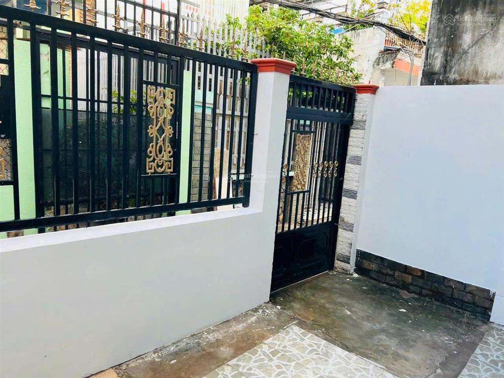 Nhà hẻm 1716 huỳnh tấn phát, dt 75m2, cách q7 5 phút, chỉ 4.95 tỷ tl