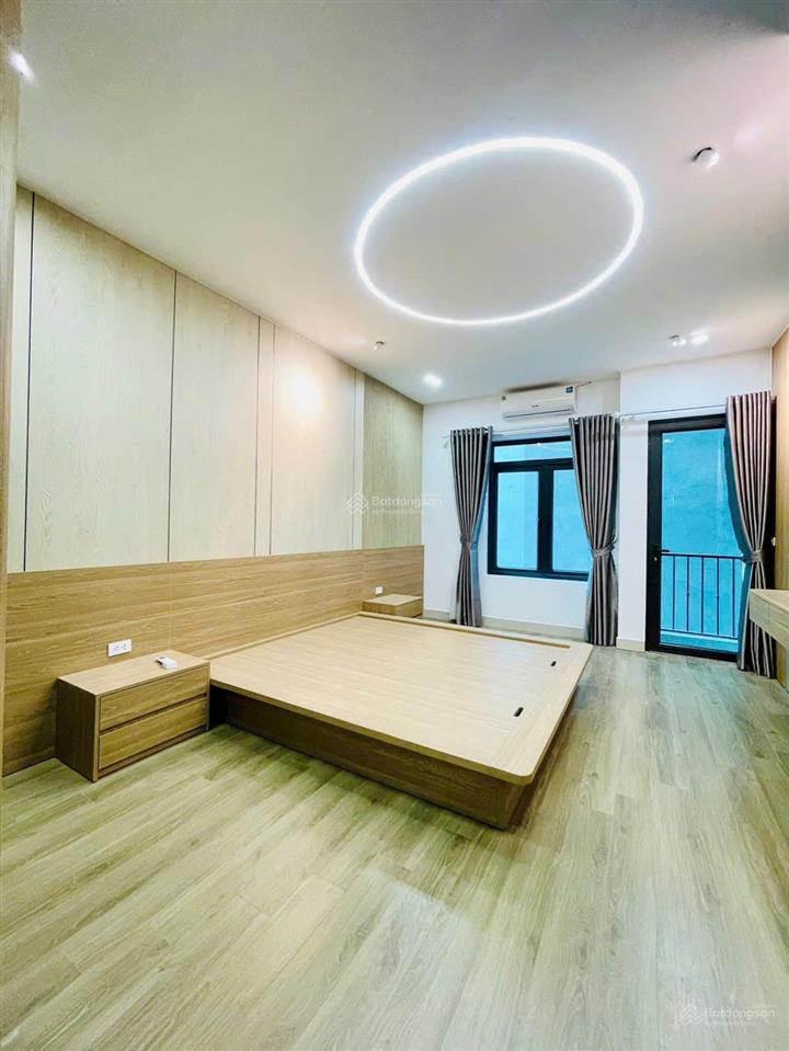 Bán nhà riêng tại nguyễn văn huyên, nhỉnh 10 tỷ, 35m2, giá ưu đãi, chính chủ