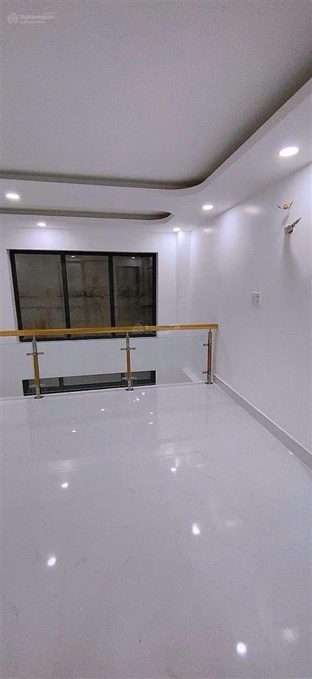 Chỉ 4.65 tỷ  sở hữu nhà mới toanh đường lô tư 3 tầng  dtsd 99m2.