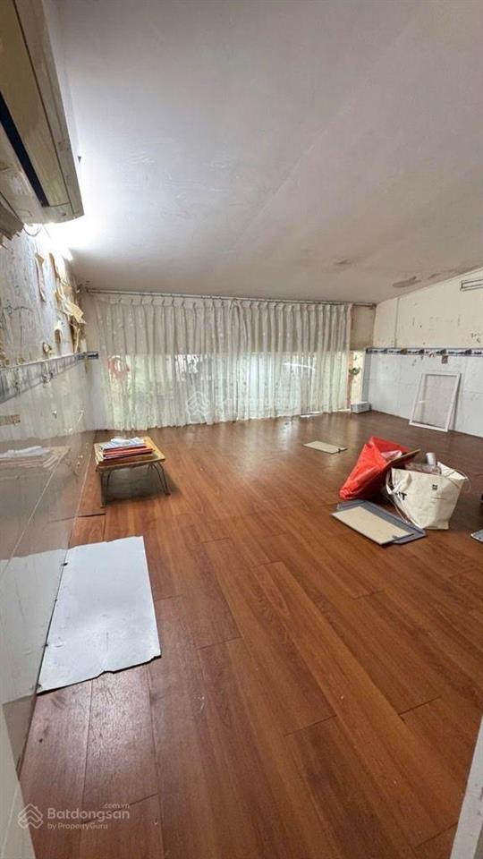 **tân phú hẻm xe hơi đỗ cửa ngang 4m đẹp 62m2 vuông vức gần mặt tiền mua ở ngay chỉ 6.1 tỷ**