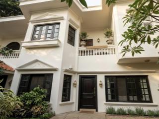 Tâm điểm biệt thự châu âu 716m2 tại làng "tướng" thủ đức