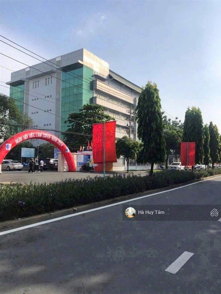 Đầu tư tốt. nhà mặt tiền đại lộ 2 ngay chợ phước bình quận 9