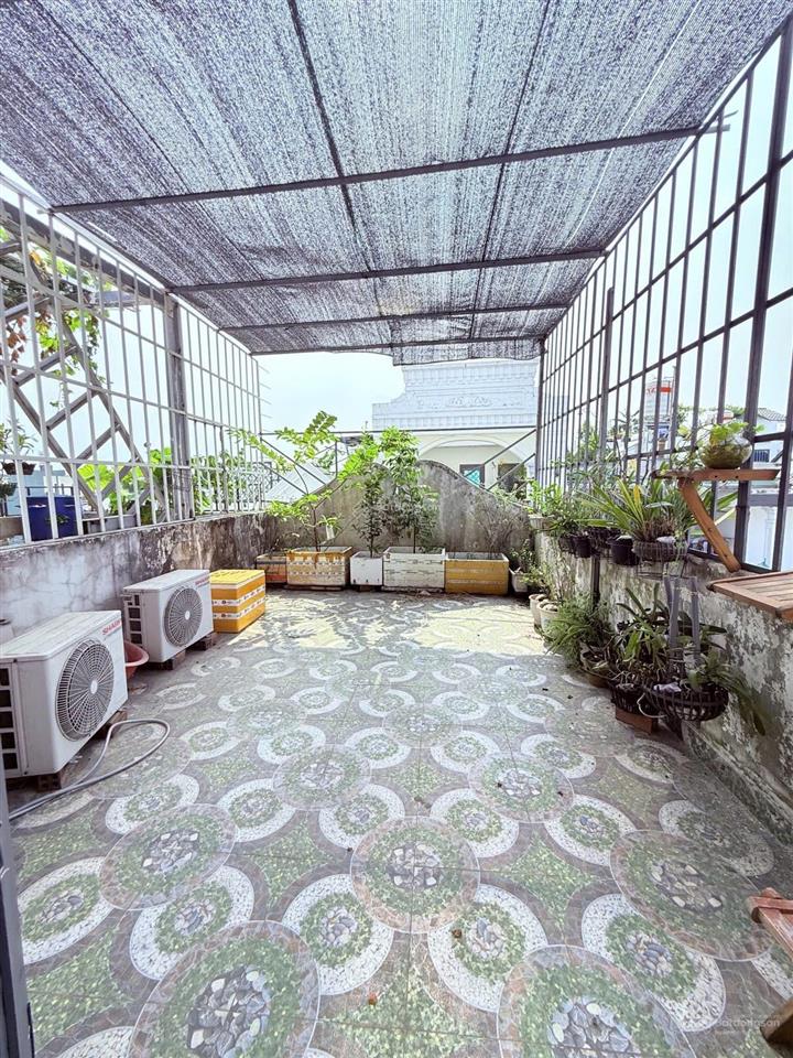 Đường nhựa 8m bình thành nhà 5 tầng btct mới giá 3 tỷ còn bớt