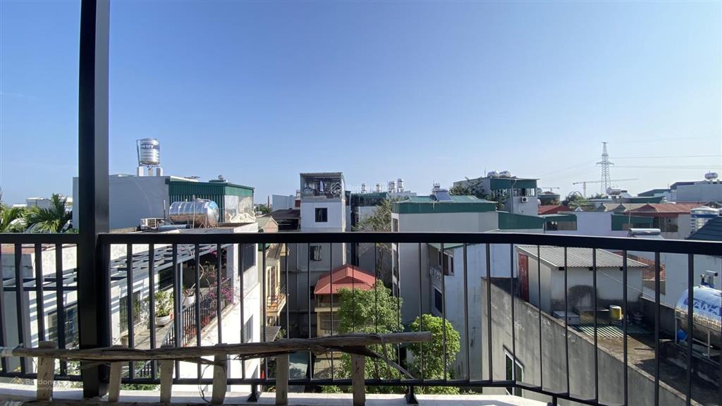 Nhà đep thượng thanh long biên, lô góc thoáng, 45m2, 5 tầng, 4 p. ngủ, nhà mới ở ngay, chỉ 5,55 tỷ