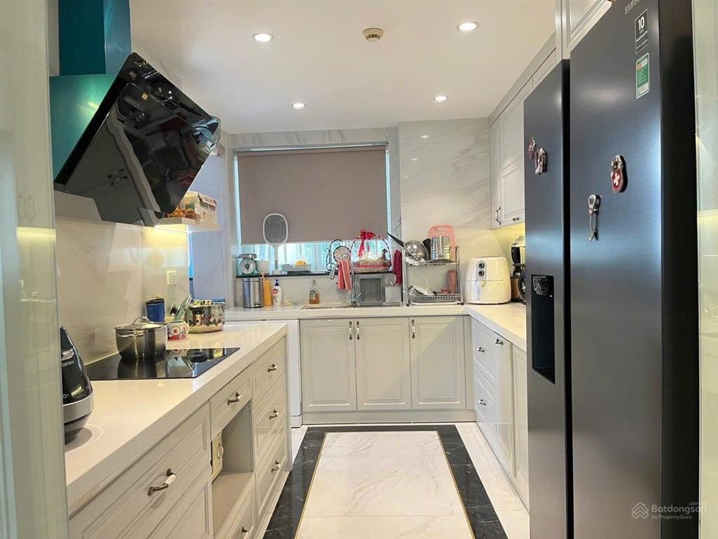 Cho thuê biệt thự góc 5 phòng ngủ ciputra hà nội | 400m2