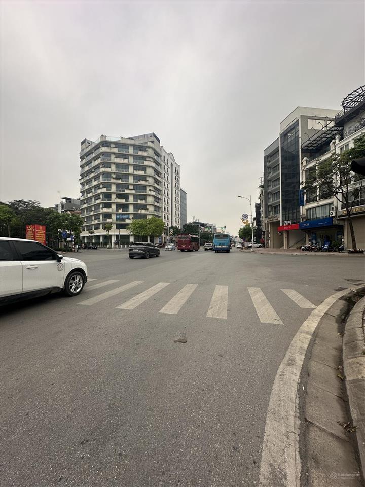 Siêu toà nhà lô góc mặt phố lâm hạ, hồng tiến  259m mặt tiền 45m  view hồ  đón cầu trần hưng đạo