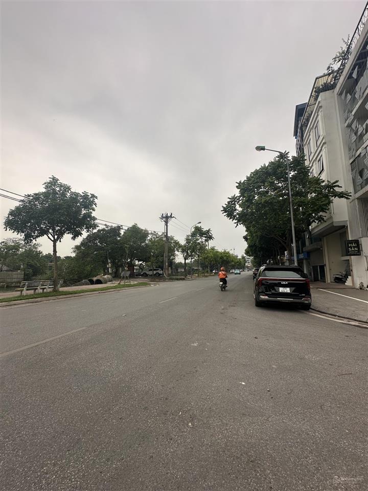 Siêu toà nhà lô góc mặt phố lâm hạ, hồng tiến  259m mặt tiền 45m  view hồ  đón cầu trần hưng đạo