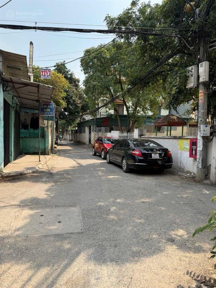 Chủ mới tách thửa lô đất phố ngọc thụy bồ đề  đường ôtô tránh ô tô tải vào đất chỉ 220tr/m2