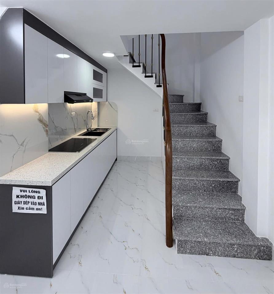 Giảm sốc 500tr!!! phố vũ tông phan25m2x5tô tô đỗ cửachưa 7 tỷ.