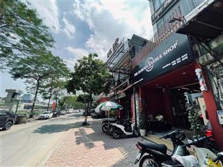 Cho thuê mbkd 199 quan hoa 35m giá 15tr/tháng, vào luôn