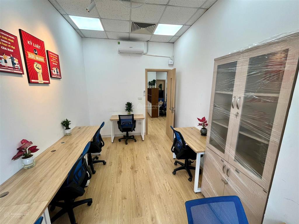 Cho thuê văn phòng sang xịn mịn ngay tại giáp bát  giá sốc