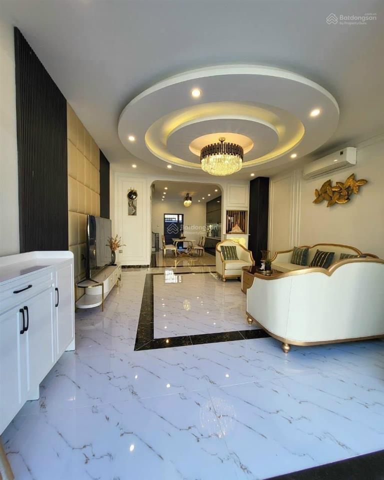 Bán np hùng vương nối dài, 4 tỷ, 100m2, 3pn, 4wc, mặt tiền rộng 7.5m