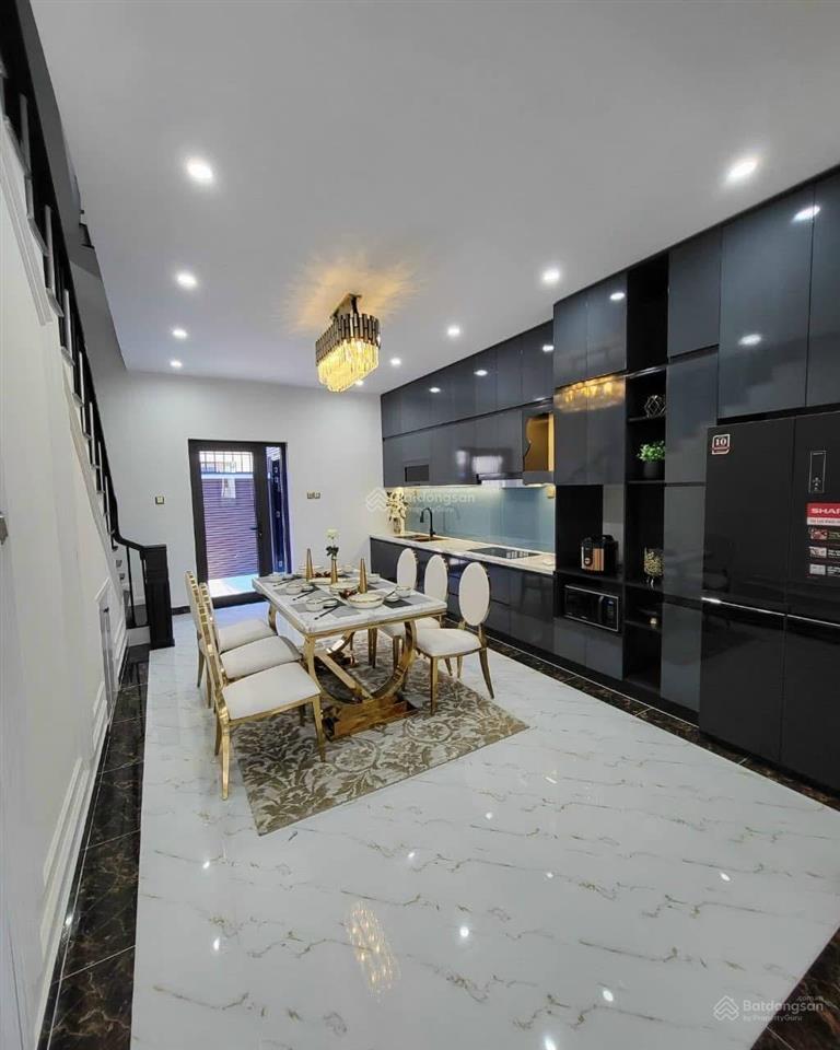 Bán np hùng vương nối dài, 4 tỷ, 100m2, 3pn, 4wc, mặt tiền rộng 7.5m