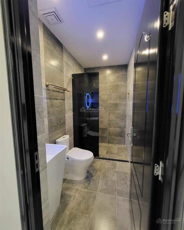 Cho thuê căn nhà phố lavilla giá 13tr/tháng . nhà 3 lầu, 3pn, có nội thất . an ninh đảm bảo