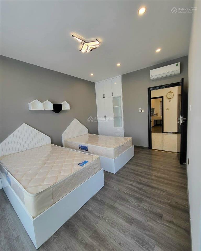 Cho thuê căn nhà phố lavilla giá 13tr/tháng . nhà 3 lầu, 3pn, có nội thất . an ninh đảm bảo