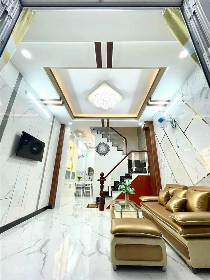 Định cư nước ngoài bán gấp chu văn an, 4 x 15, 3 tầng btct, 3 pn 3wc, sân thượng, gần chợ bình tây