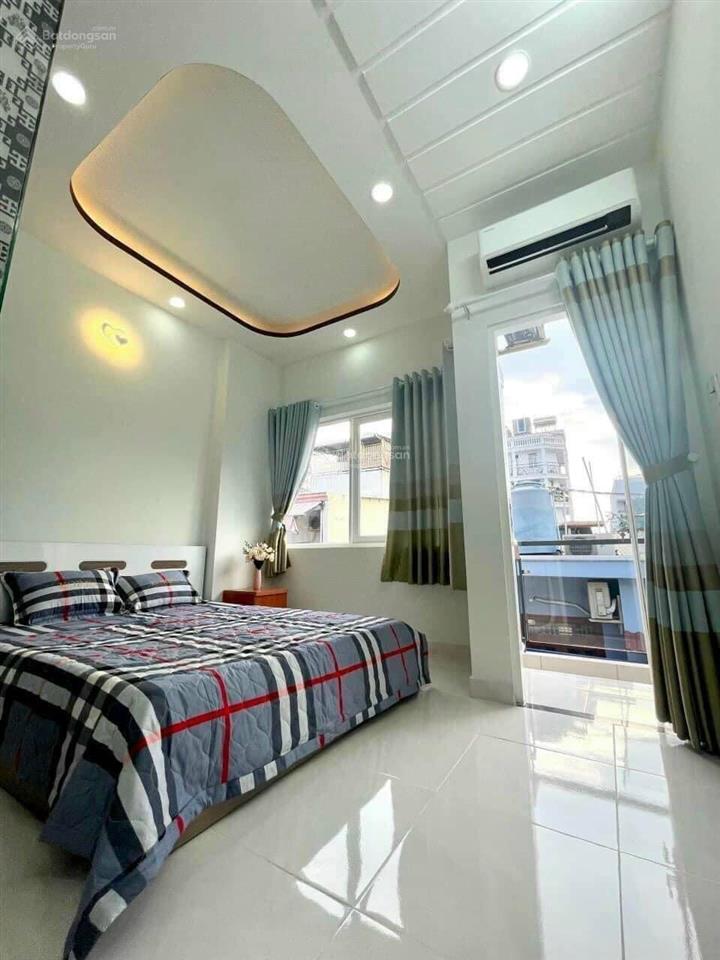 Định cư nước ngoài bán gấp chu văn an, 4 x 15, 3 tầng btct, 3 pn 3wc, sân thượng, gần chợ bình tây