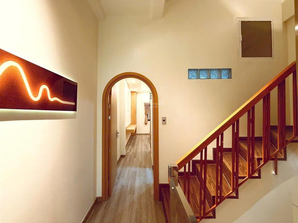 Bán nhà hẻm rộng 5m hồng bàng, 60m2, 5 tầng có thang máy , 5 phòng ngủ, gần thuận kiều plaza