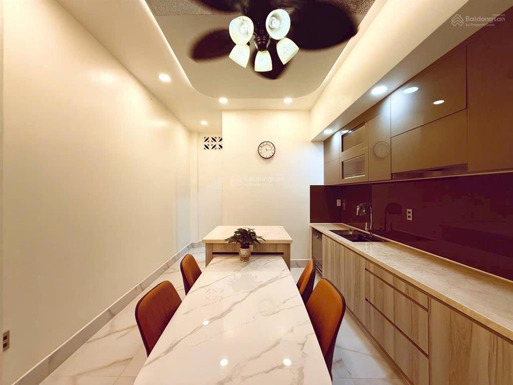 Bán nhà hẻm rộng 5m hồng bàng, 60m2, 5 tầng có thang máy , 5 phòng ngủ, gần thuận kiều plaza