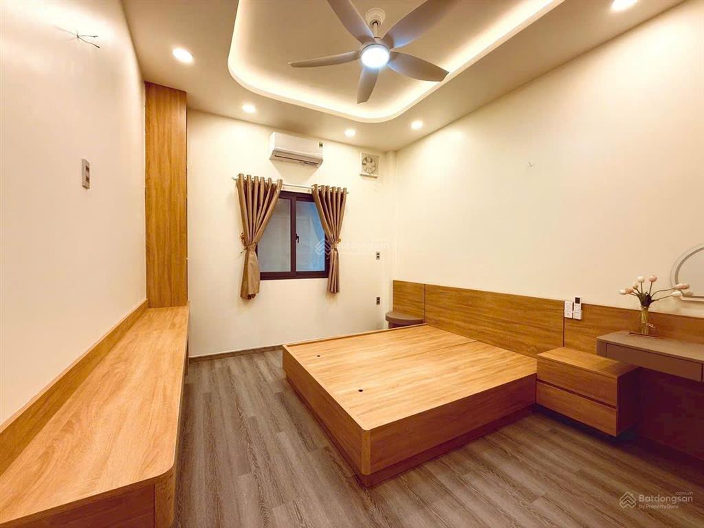 Bán nhà hẻm rộng 5m hồng bàng, 60m2, 5 tầng có thang máy , 5 phòng ngủ, gần thuận kiều plaza