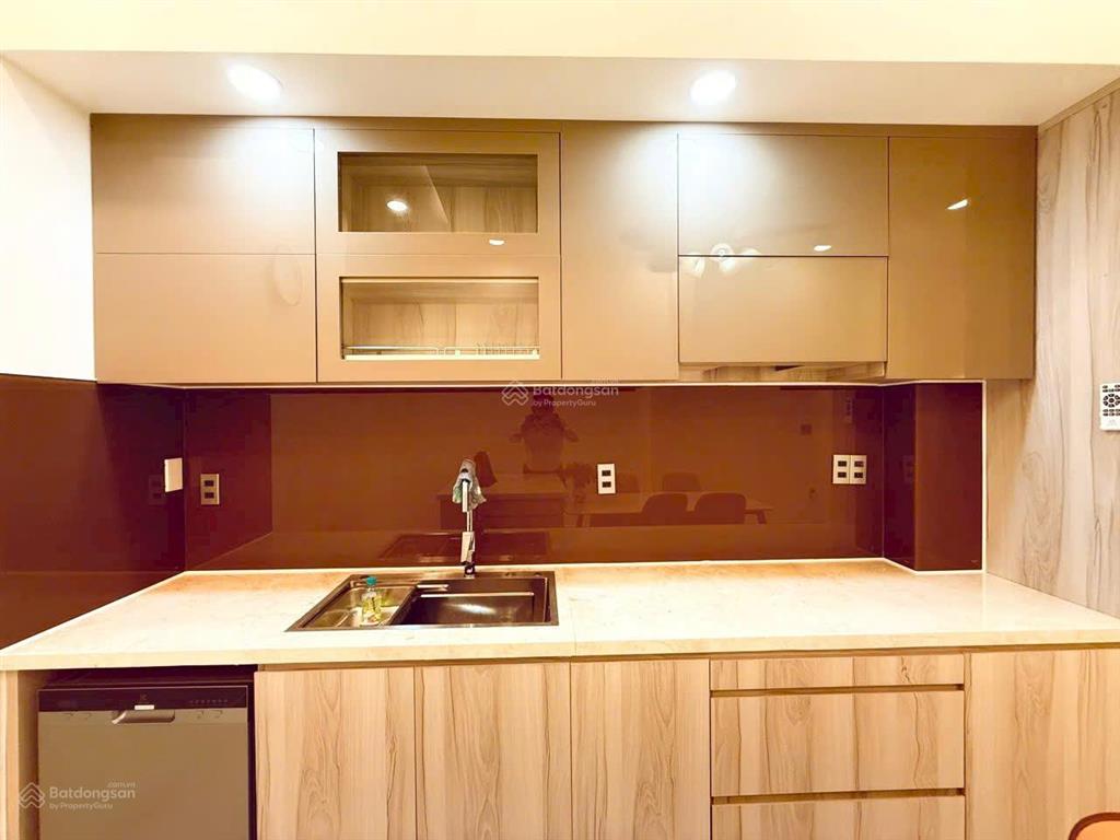 Bán nhà hẻm rộng 5m hồng bàng, 60m2, 5 tầng có thang máy , 5 phòng ngủ, gần thuận kiều plaza