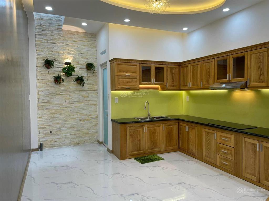 Bán nhà riêng tại trịnh hoài đức, 2 tỷ, 20m2, 2pn, 2wc, hướng tây