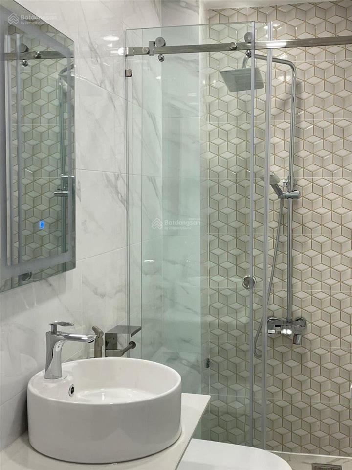 Bán nhà riêng tại trịnh hoài đức, 2 tỷ, 20m2, 2pn, 2wc, hướng tây